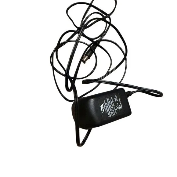 Panasonic Vtg Portable B&WCRT TV AM/FM Radio AC/DC Antenna works great TR-5111